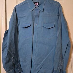 Vintage Wrangler Light Blue Denim Western Shirt with Flap Pockets